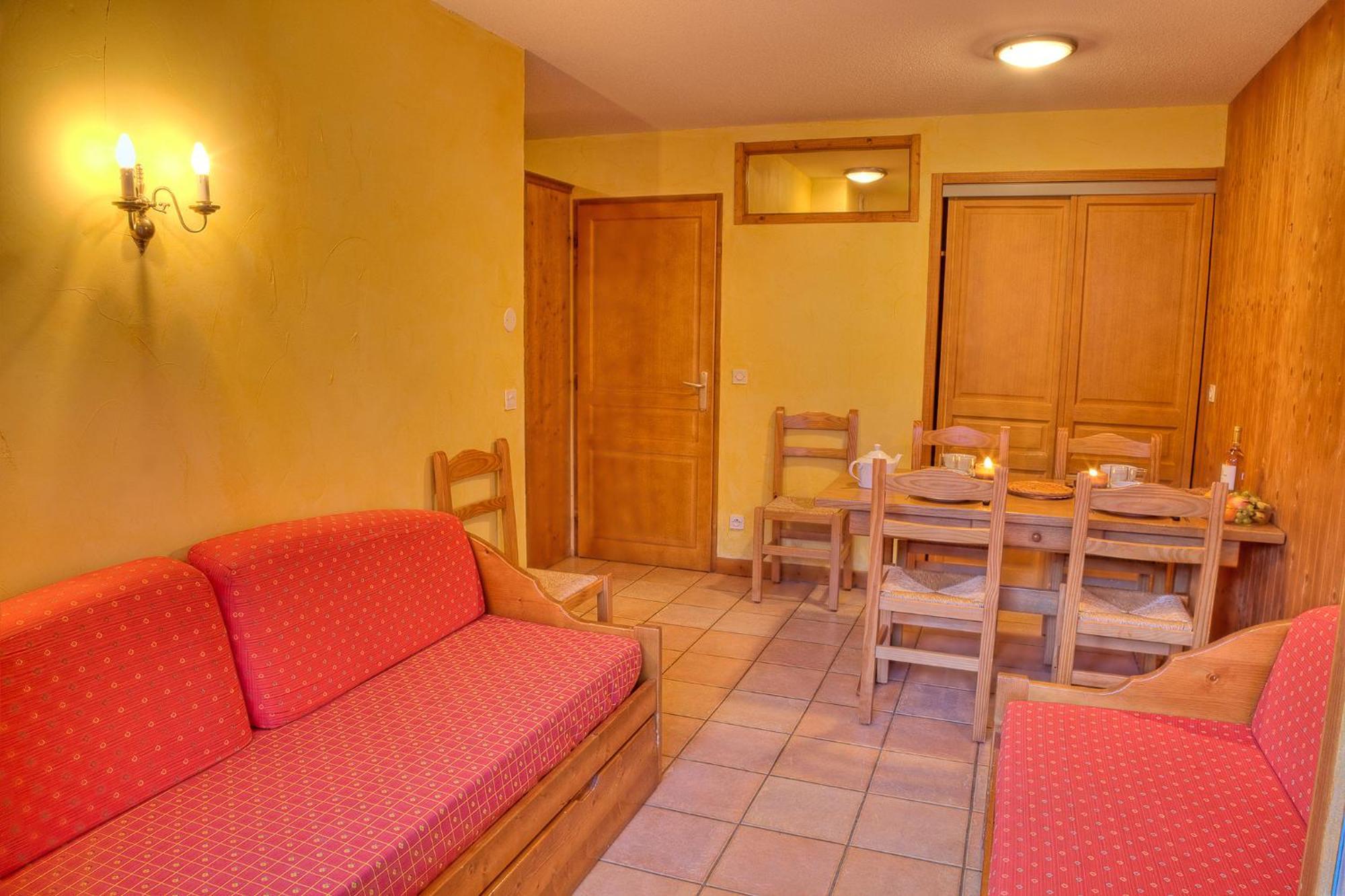 Residence Les Balcons De Val Cenis Le Haut ล็องส์เลอวิลลาร์ ภายนอก รูปภาพ
