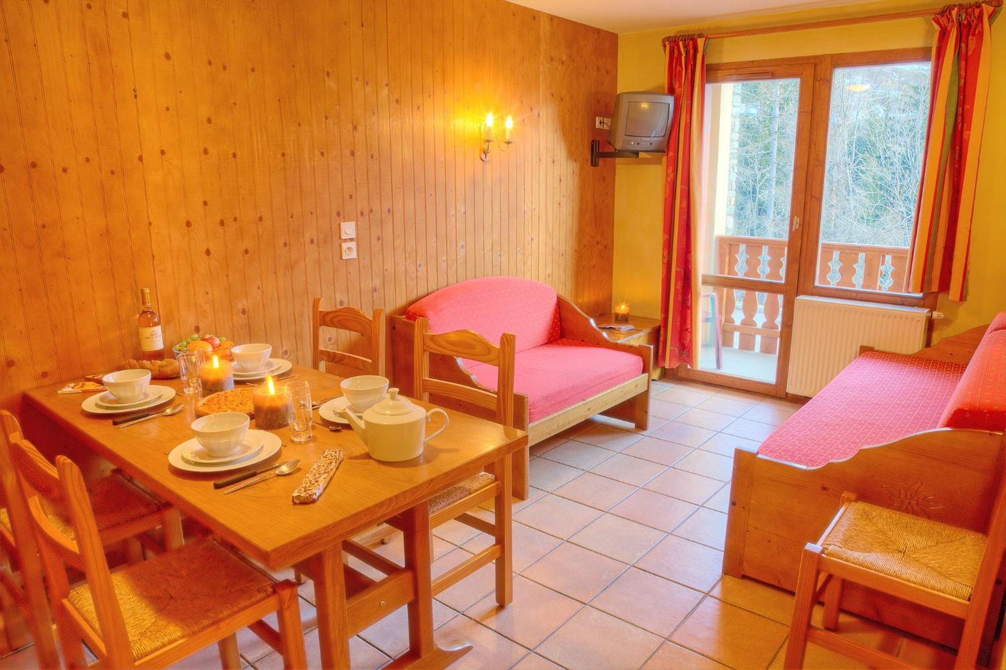 Residence Les Balcons De Val Cenis Le Haut ล็องส์เลอวิลลาร์ ภายนอก รูปภาพ